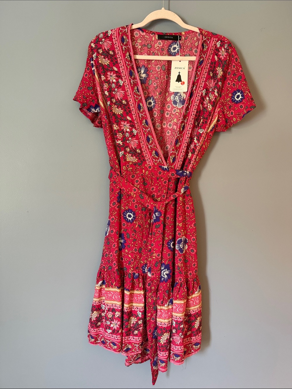 Red Floral Wrap Dress NWT Size Large MIDI
